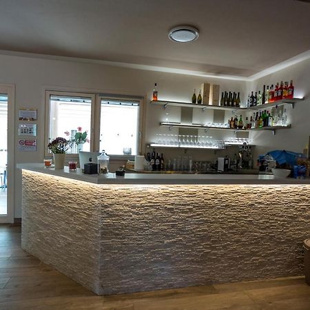 Agriturismo Corte Casello Gazoldo degli Ippoliti Exteriör bild