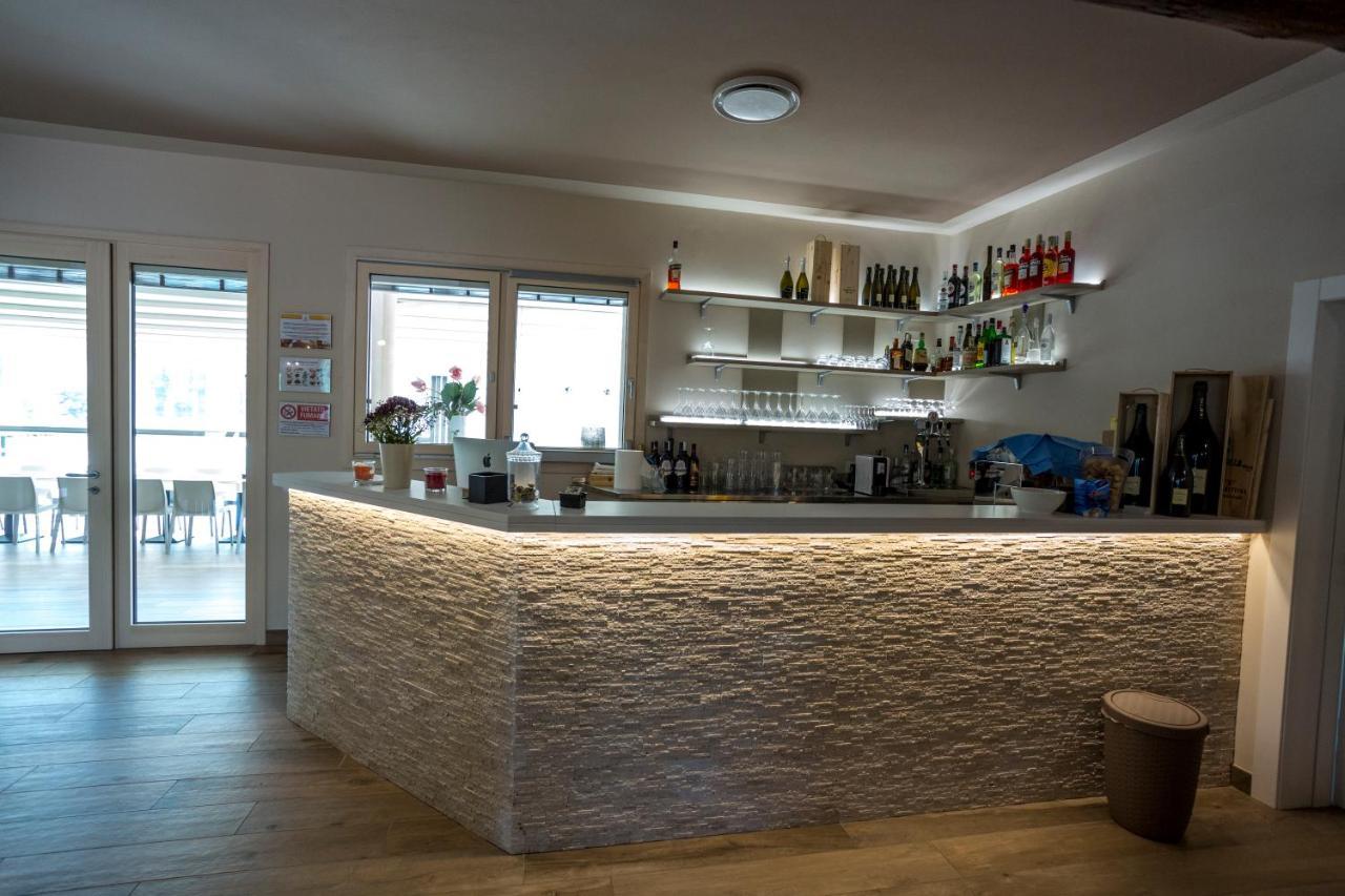 Agriturismo Corte Casello Gazoldo degli Ippoliti Exteriör bild