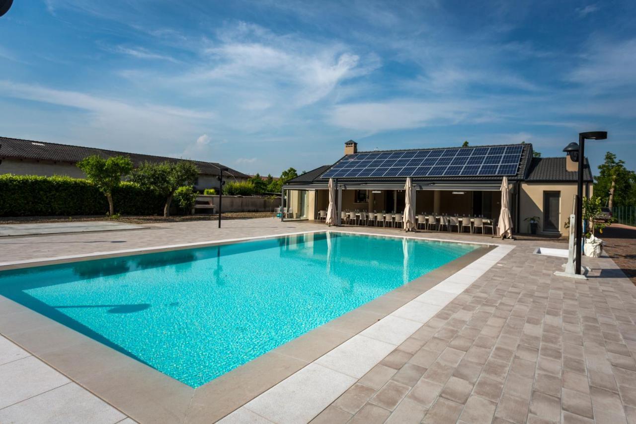 Agriturismo Corte Casello Gazoldo degli Ippoliti Exteriör bild